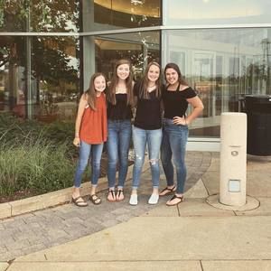 Meet your Posher, Natalie